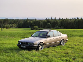 BMW 525