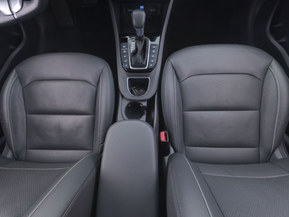 Hyundai Ioniq Plug-In