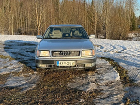 Audi 100