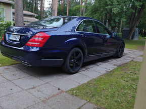 Mercedes-Benz S