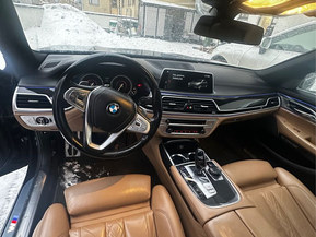BMW 740