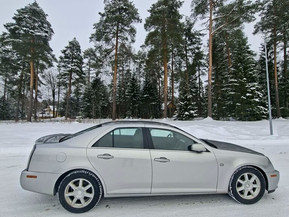 Cadillac STS