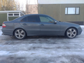 Mercedes-Benz E