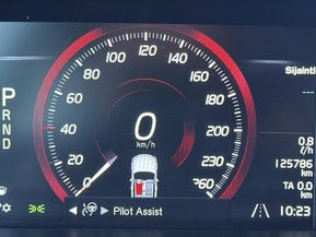 Volvo V90 Cross Country