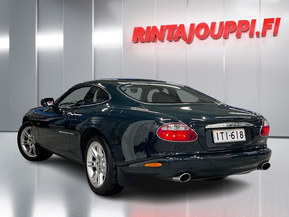 Jaguar XK8