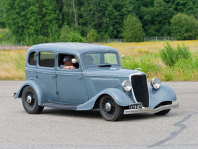 Ford De Luxe