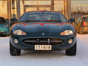 Jaguar XK8
