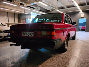 Volvo 240