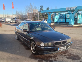 BMW 750