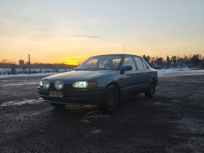 Mazda 323