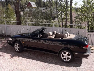 Saab 900