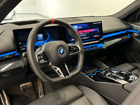 BMW i5 M60