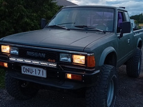 Nissan Pickup