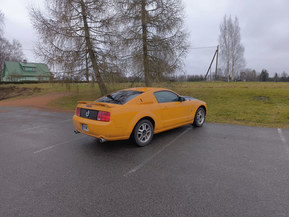 Ford Mustang