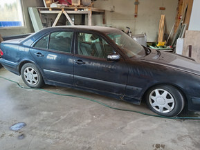 Mercedes-Benz E 200