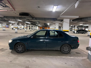 Peugeot 306