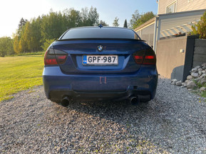 BMW 335
