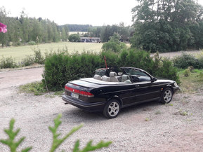 Saab 900