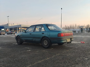 Mazda 323