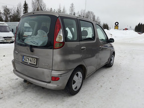 Toyota Yaris Verso