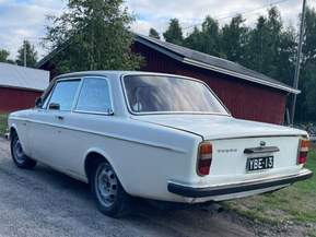 Volvo 142