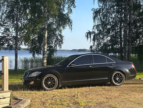 Mercedes-Benz S