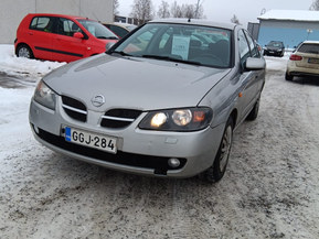 Nissan Almera