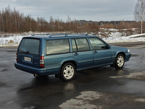 Volvo V90