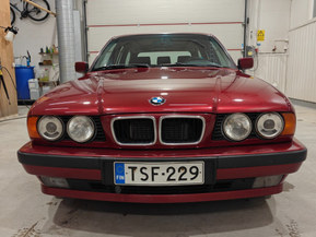 BMW 525