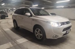 Mitsubishi Outlander PHEV