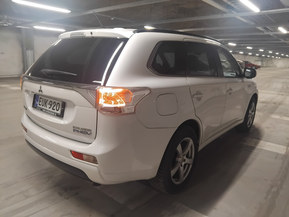 Mitsubishi Outlander PHEV