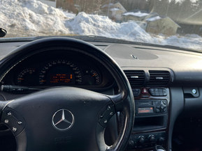 Mercedes-Benz C 240