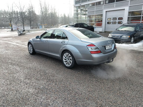 Mercedes-Benz S