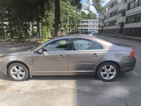Volvo S80