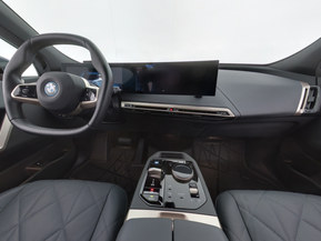 BMW iX M60
