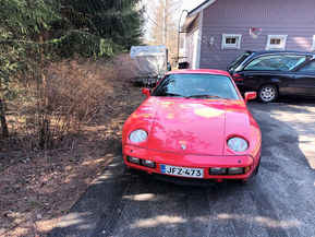Porsche 928