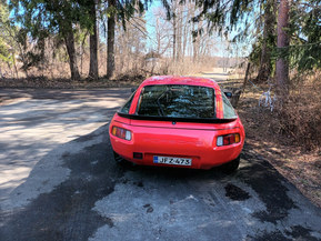 Porsche 928