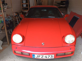 Porsche 928
