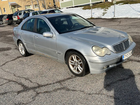 Mercedes-Benz C 240