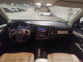 Mitsubishi Outlander PHEV