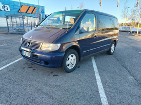 Mercedes-Benz V 220