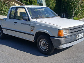 Mazda B2000