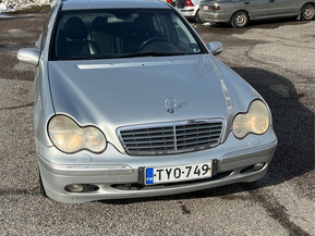 Mercedes-Benz C 240