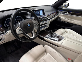 BMW 740