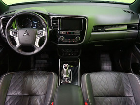 Mitsubishi Outlander PHEV