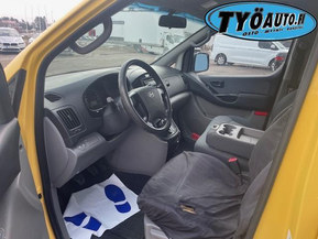 Hyundai H1 Van