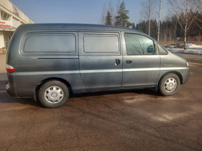 Hyundai H-1