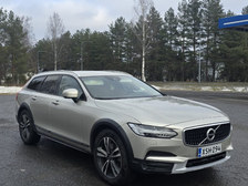Volvo V90 Cross Country