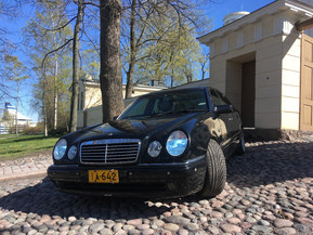 Mercedes-Benz E 60 AMG