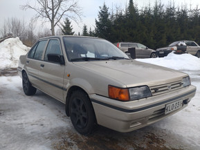 Nissan Sunny